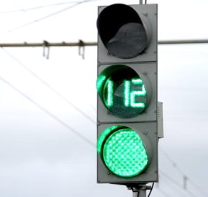 Sverkhiarkie svetodiody v svetoforakh